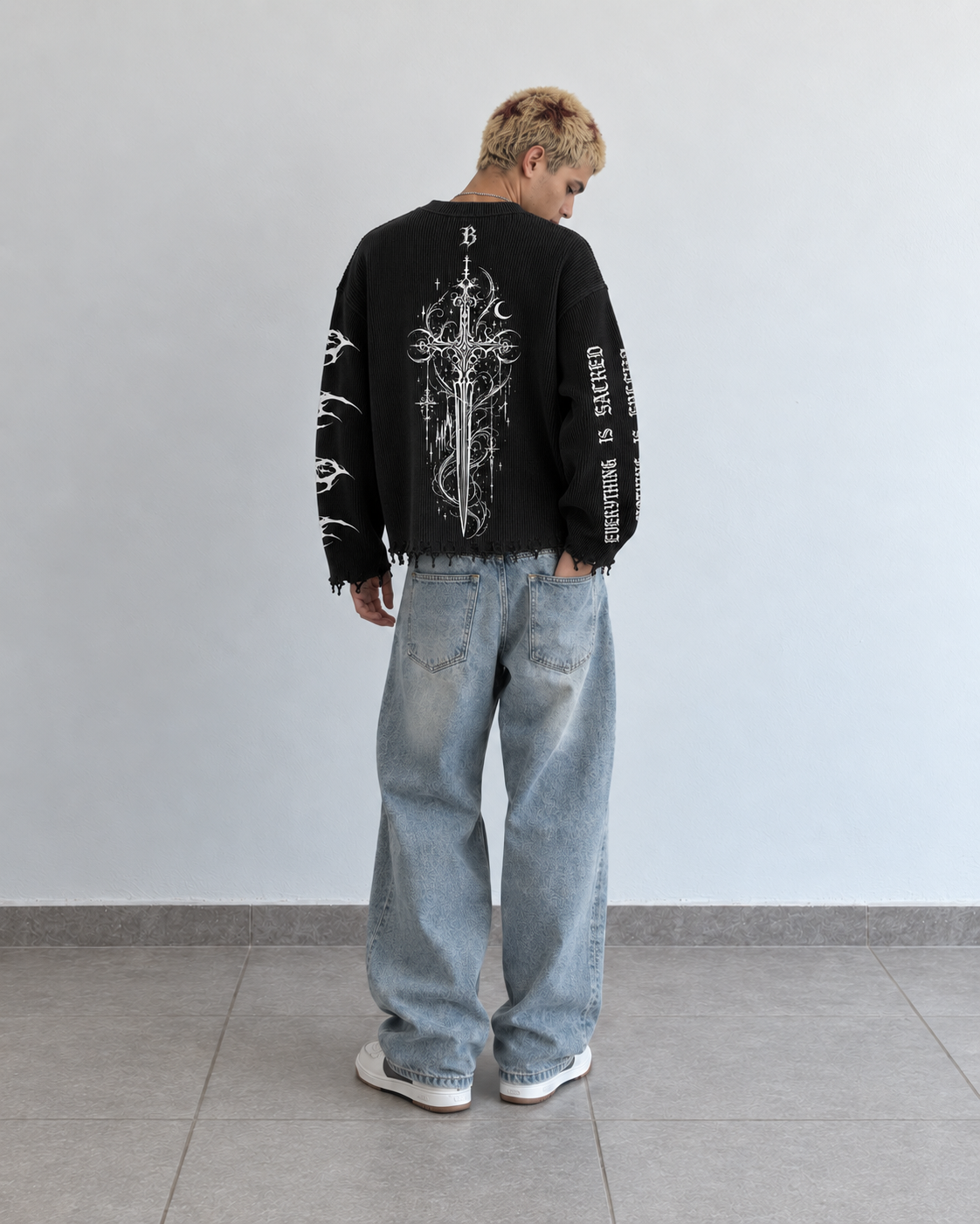 ENTER THE PORTAL UNISEX BLACK SWEATSHIRT (BOXYFIT)